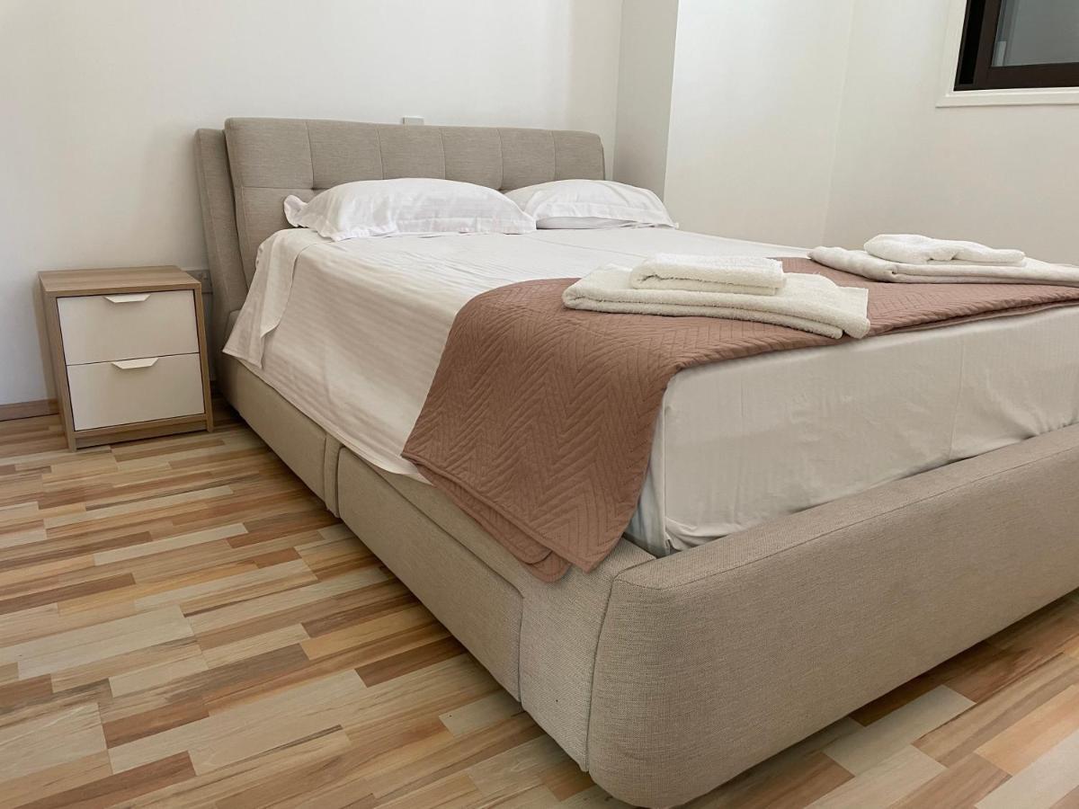 Modern Luxury Apartment In The Heart Of Nicosia Exteriör bild